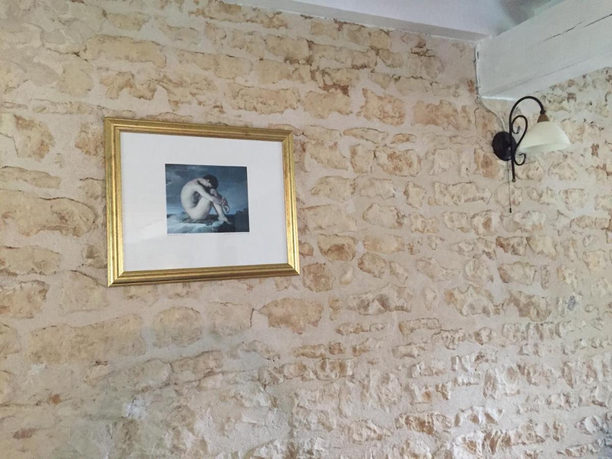 Le Gite Au Coin Des Abeilles La Caillere-Saint-Hilaire Екстер'єр фото